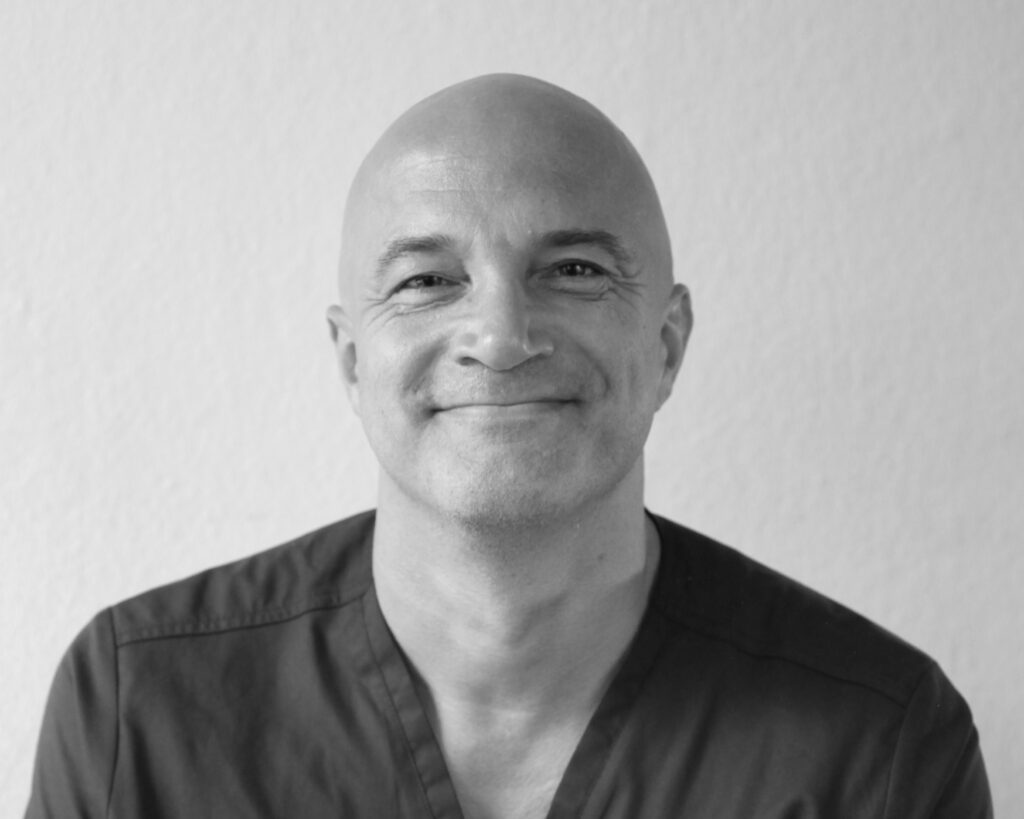 In liebevollem Gedenken an unseren Kollegen Raphael, verstorben am 03. Dezember 2025. Wir werden ihn nicht vergessen!